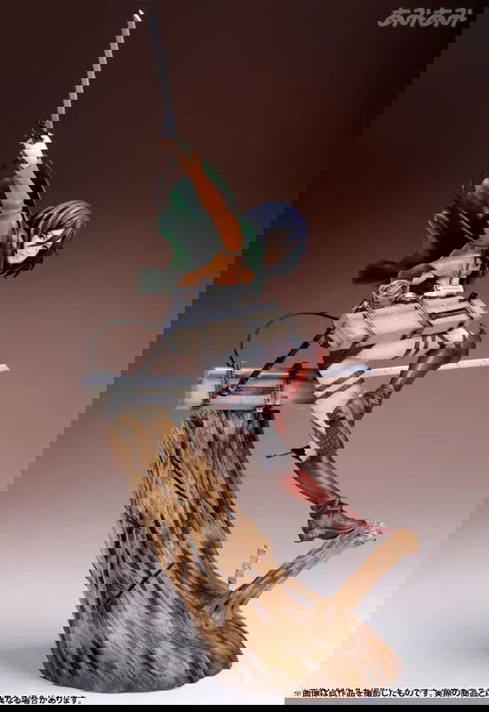 Attack on Titan Very Cool Levi Action Figure - Senpai Attire