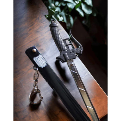 Attack on Titan 22cm sword - Senpai Attire