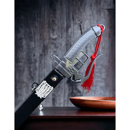 Attack on Titan 22cm sword - Senpai Attire