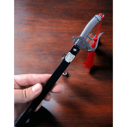 Attack on Titan 22cm sword - Senpai Attire
